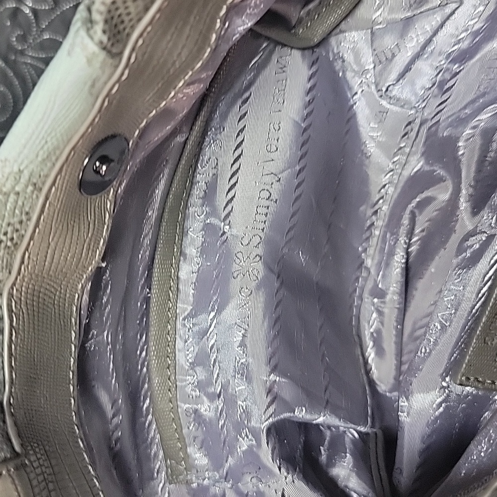 Simply Vera Light mint with grey purse. - Picture 6 of 11